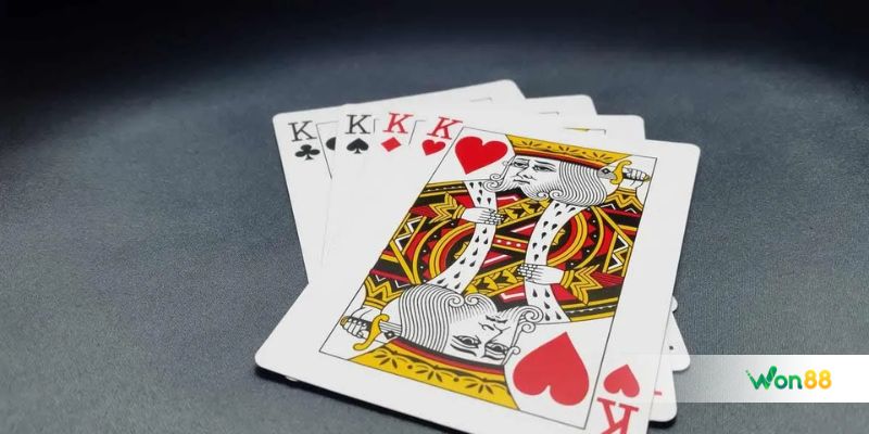 Tìm hiểu luật chơi cơ bản của game bài tú lơ khơ